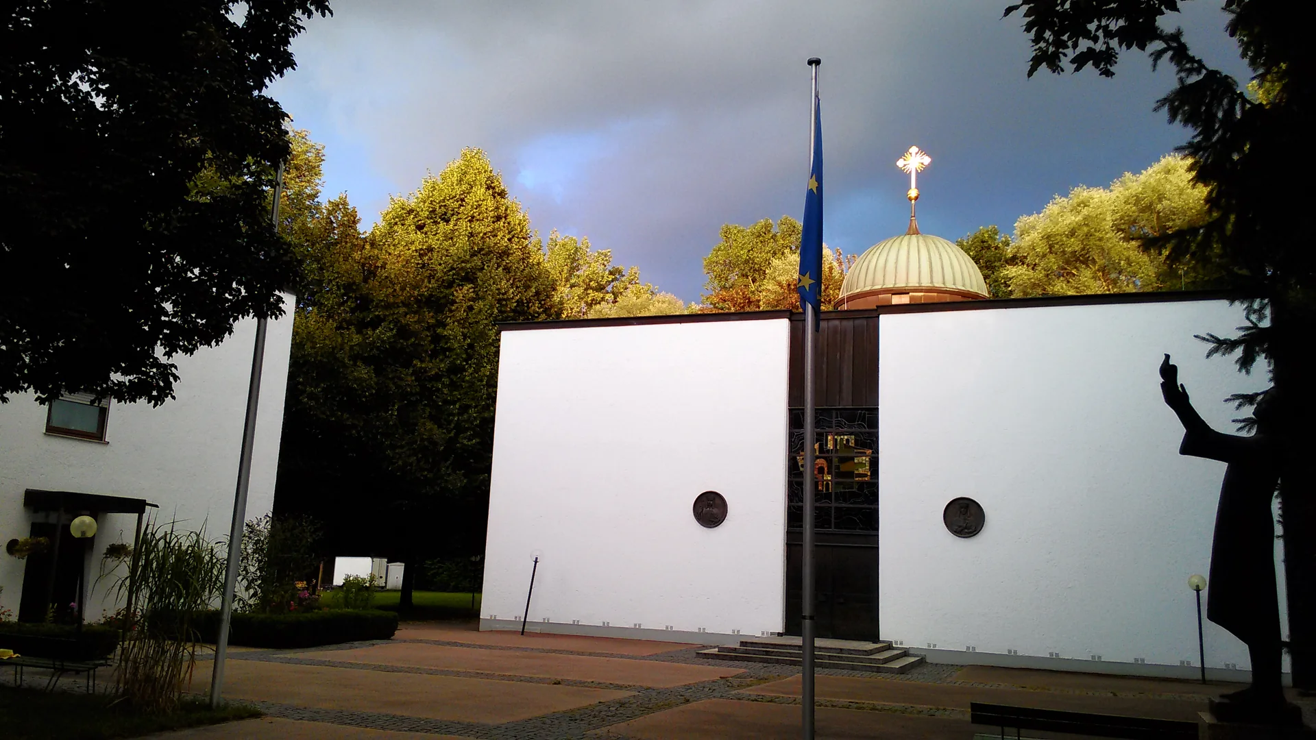 Kathedrale Maria Schutz und St. Andreas - cultural site in Bavaria, Germany